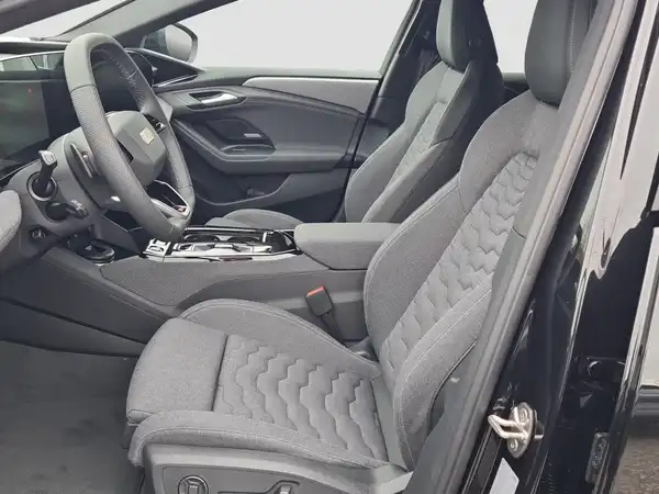 AUDI A6 E-TRON AVANT (8/16)