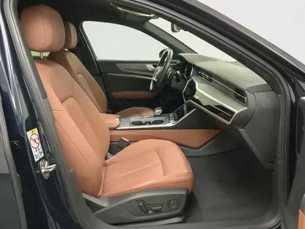 AUDI A6 AVANT (19/22)