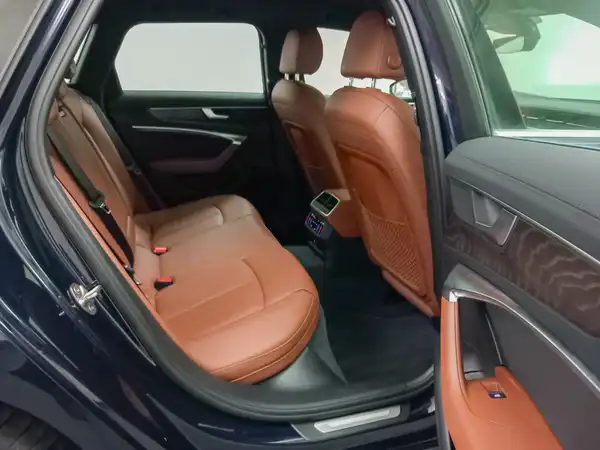 AUDI A6 AVANT (16/20)