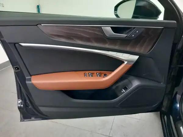 AUDI A6 AVANT (10/20)