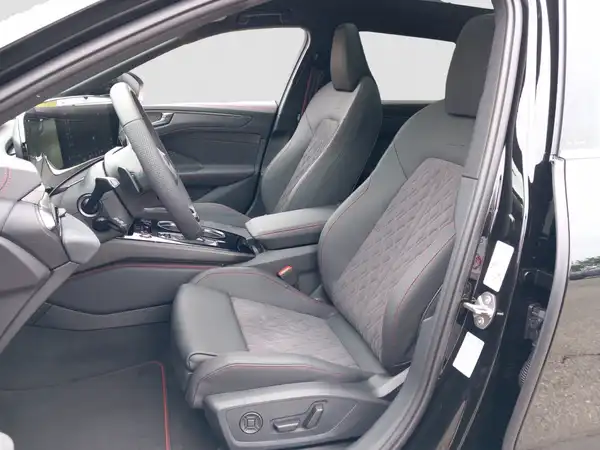 AUDI A6 AVANT (8/17)
