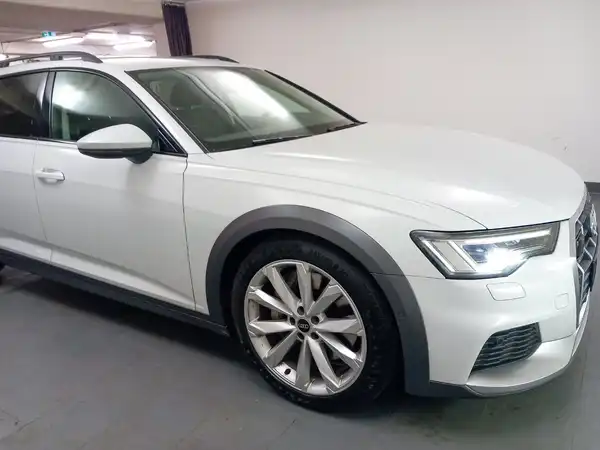 AUDI A6 ALLROAD (18/20)