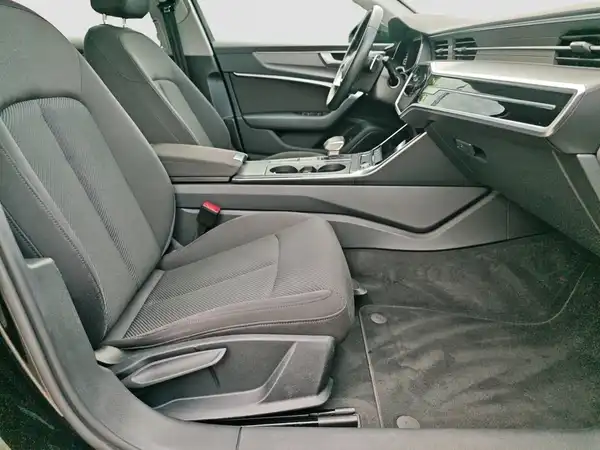 AUDI A6 AVANT (15/17)