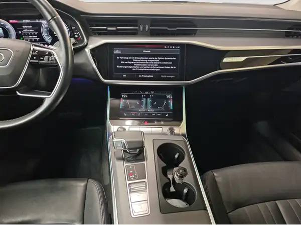AUDI A6 AVANT (12/16)
