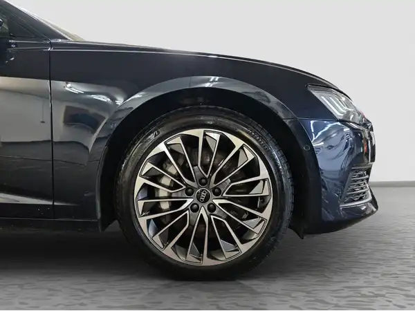 AUDI A6 AVANT (16/16)