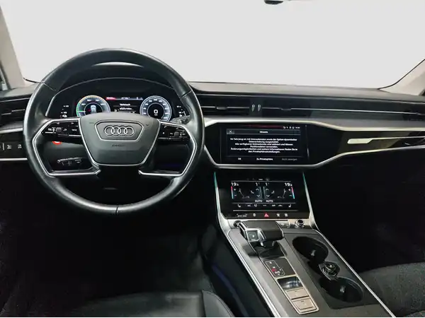 AUDI A6 AVANT (10/16)