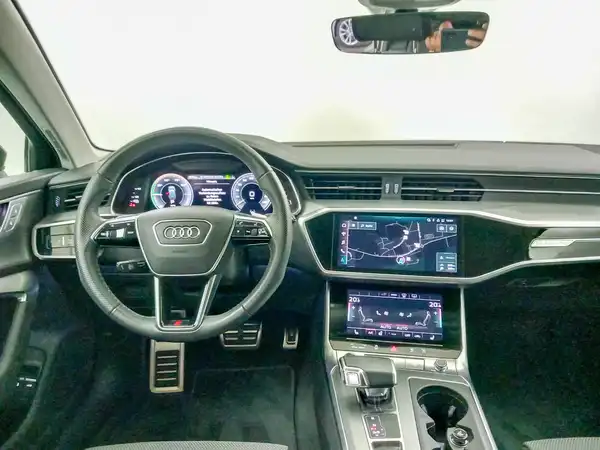 AUDI A6 AVANT (11/19)