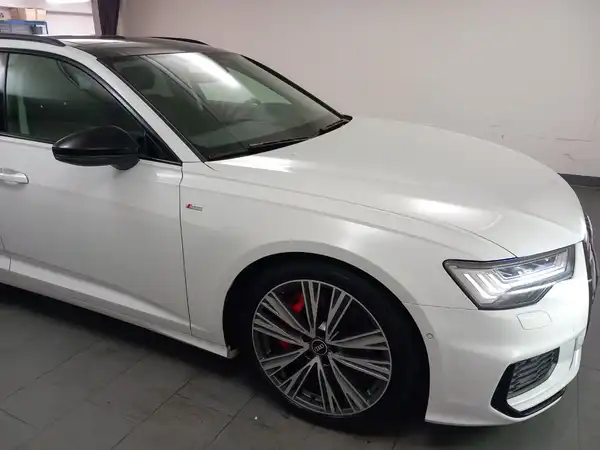 AUDI A6 AVANT (17/19)