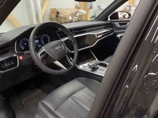 AUDI A6 AVANT (5/5)