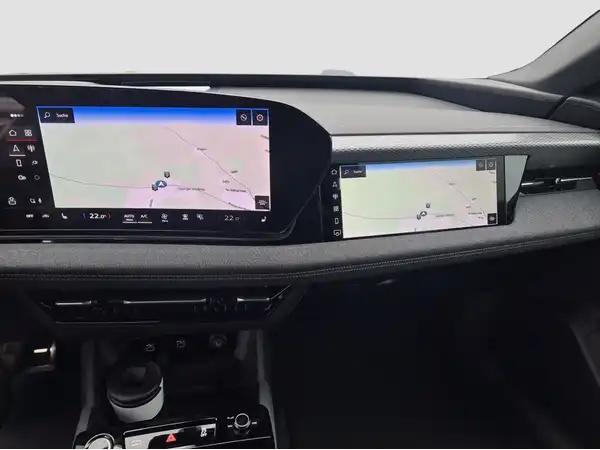 AUDI A6 E-TRON AVANT (12/16)