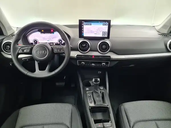 AUDI Q2 (11/19)