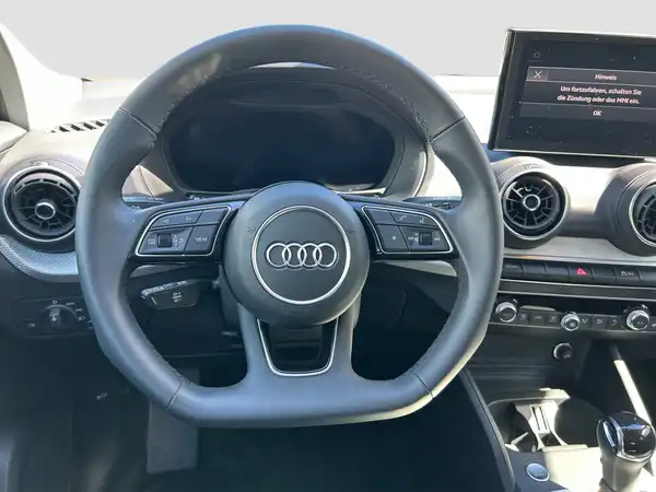 AUDI Q2 (11/16)