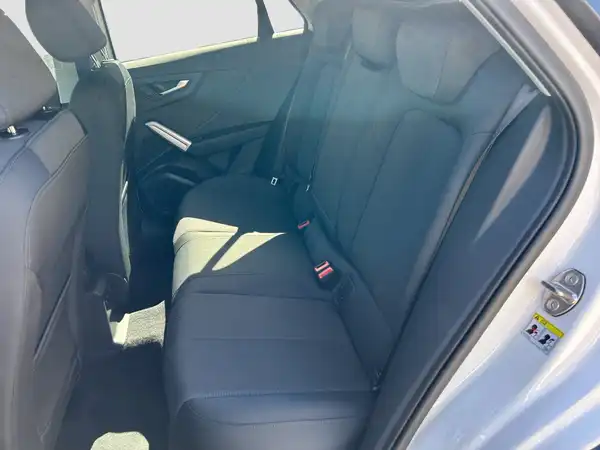 AUDI Q2 (9/16)