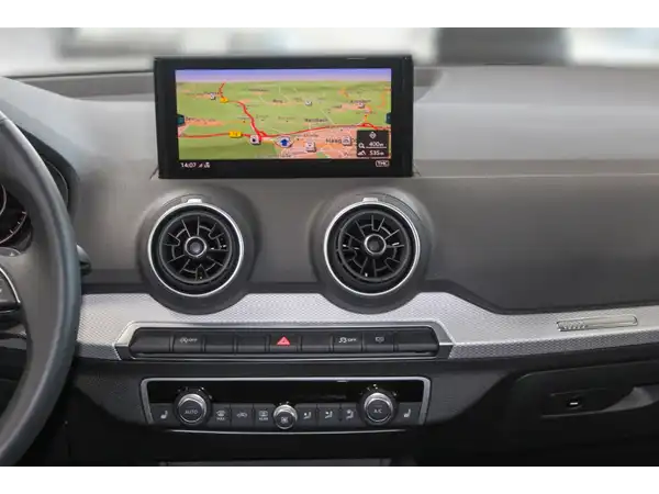AUDI Q2 (9/16)