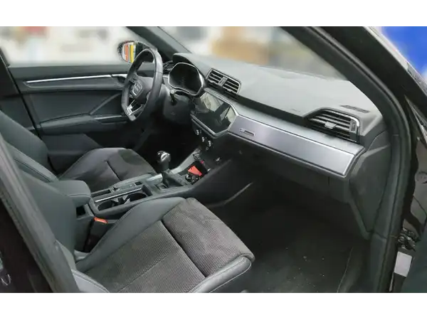 AUDI Q3 (4/4)