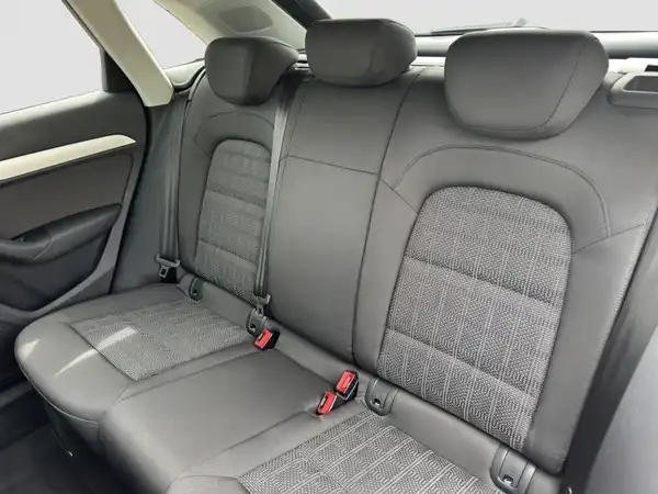AUDI Q3 (9/16)