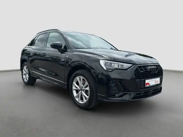 AUDI Q3 (4/16)