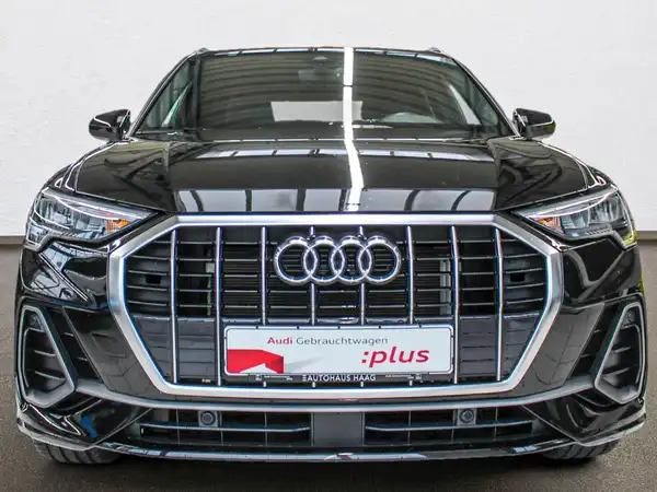 AUDI Q3 (3/16)