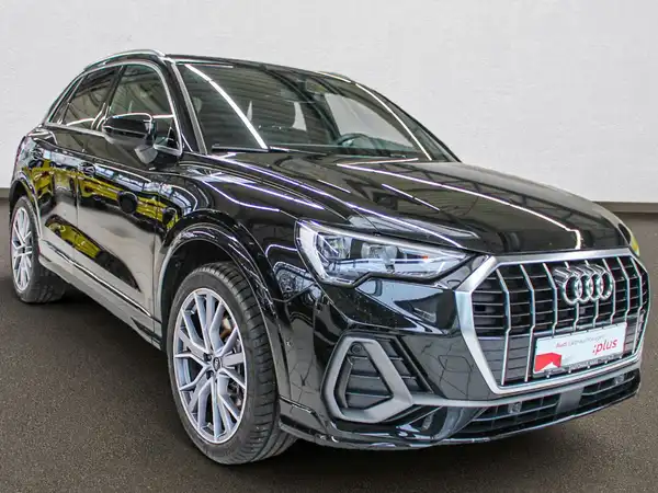AUDI Q3 (4/16)