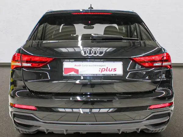 AUDI Q3 (6/16)