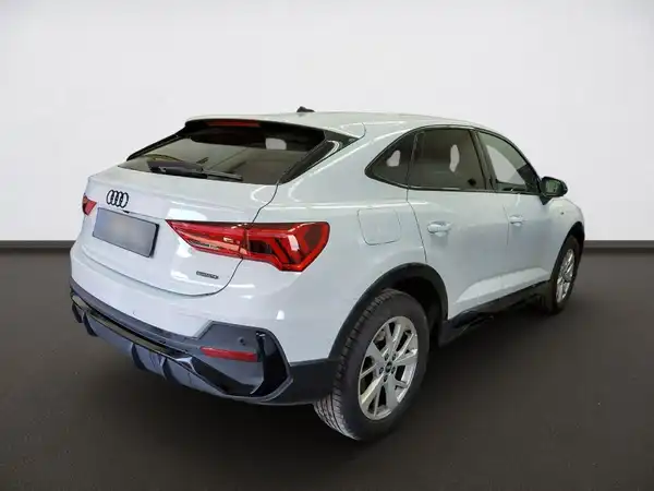 AUDI Q3 SPORTBACK (3/4)