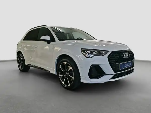AUDI Q3 (4/16)