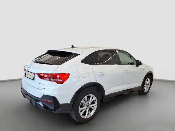AUDI Q3 SPORTBACK (3/4)