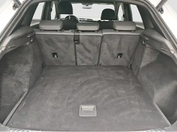AUDI Q3 (13/16)