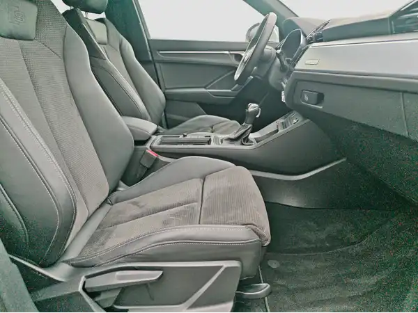 AUDI Q3 (14/16)
