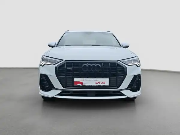 AUDI Q3 (3/16)