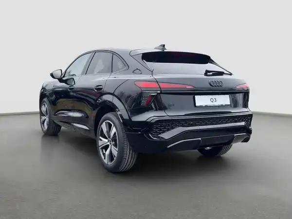 AUDI Q3 SPORTBACK (7/17)