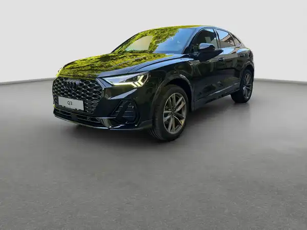 AUDI Q3 SPORTBACK (1/16)