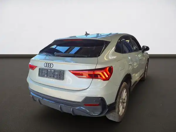 AUDI Q3 SPORTBACK (5/9)