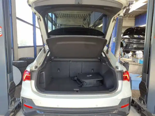 AUDI Q3 SPORTBACK (9/9)