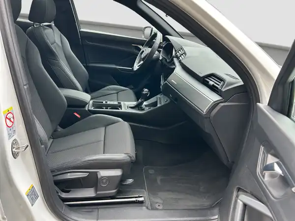 AUDI Q3 SPORTBACK (14/16)