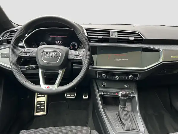 AUDI Q3 SPORTBACK (10/16)