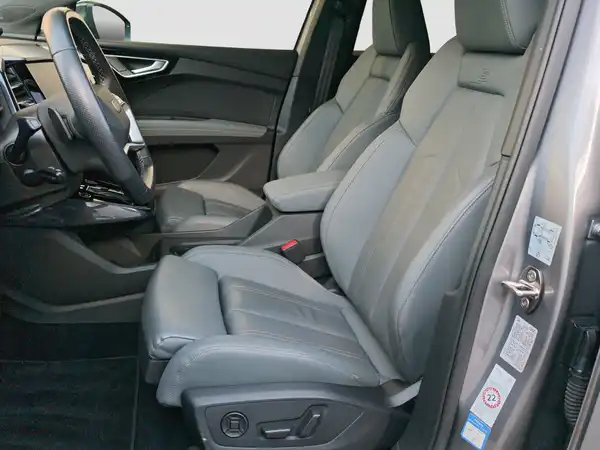 AUDI Q4 E-TRON (8/16)