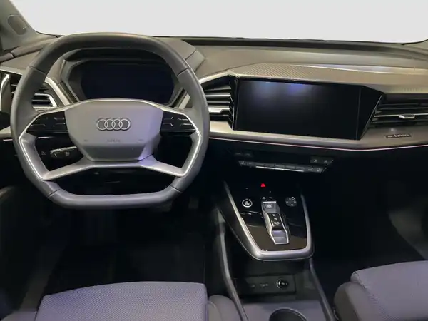 AUDI Q4 E-TRON (10/16)