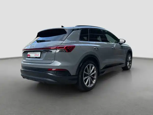 AUDI Q4 E-TRON (5/17)