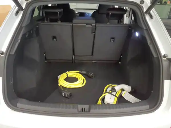 AUDI Q4 E-TRON (6/7)