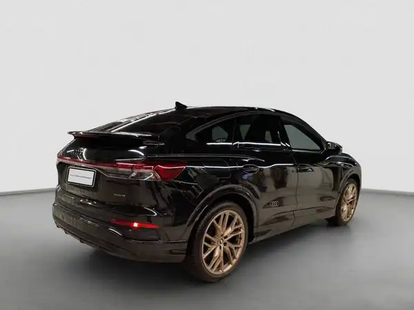 AUDI Q4 SPORTBACK (3/4)