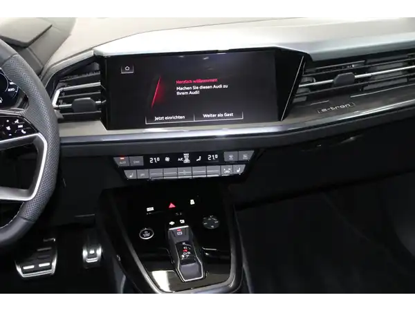 AUDI Q4 SPORTBACK (11/12)