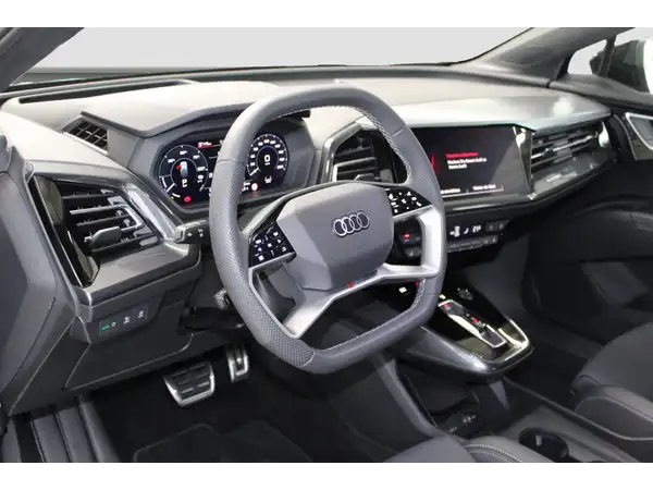 AUDI Q4 SPORTBACK (10/12)