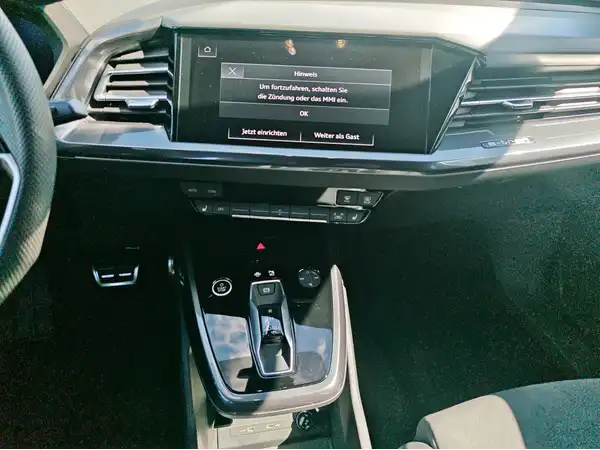 AUDI Q4 E-TRON (12/16)