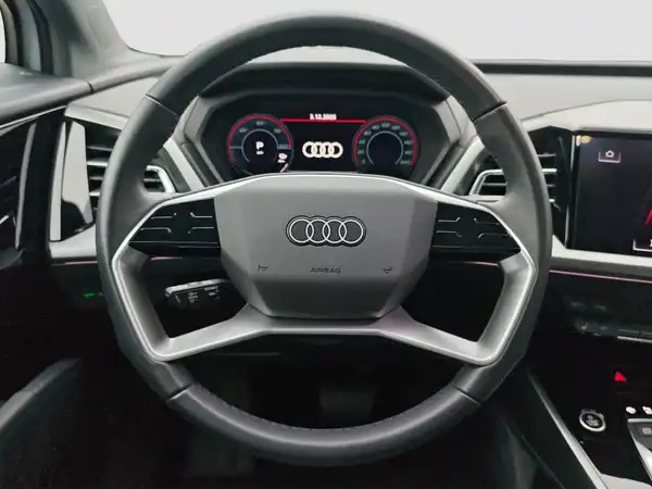 AUDI Q4 SPORTBACK (11/16)