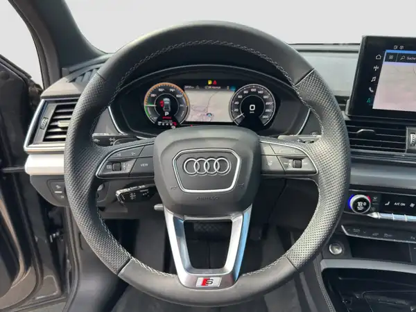 AUDI Q5 (11/16)