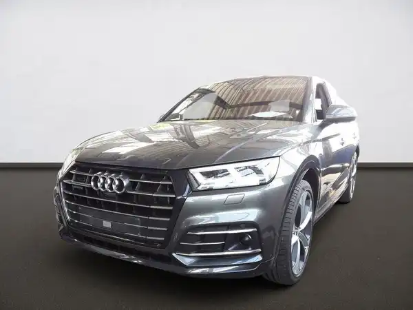 AUDI Q5 (1/9)