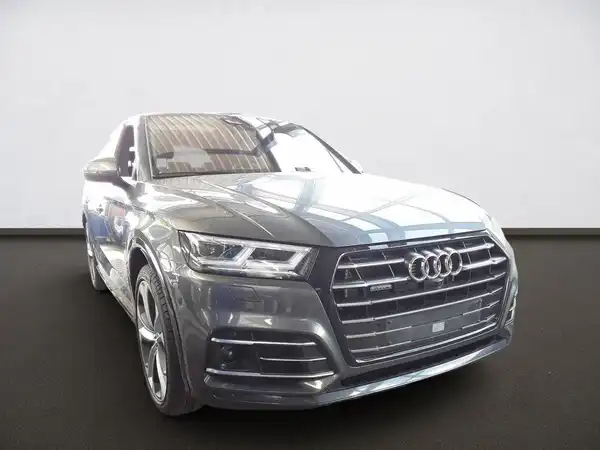 AUDI Q5 (3/9)