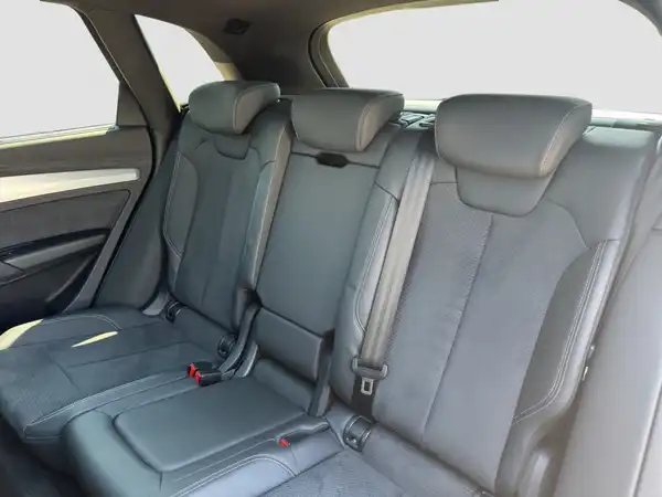 AUDI Q5 (9/17)