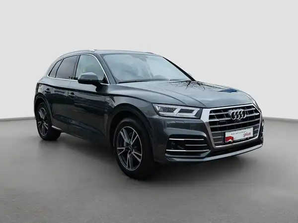 AUDI Q5 (4/17)